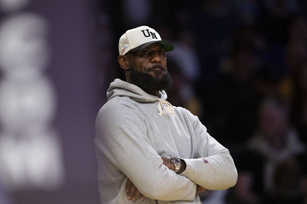 而这背后 而这背后