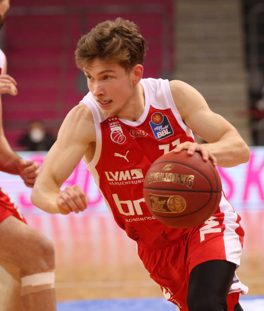 坚持不懈等 坚持不懈等