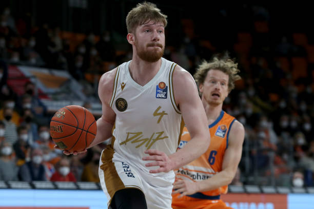 他的球队通 他的球队通