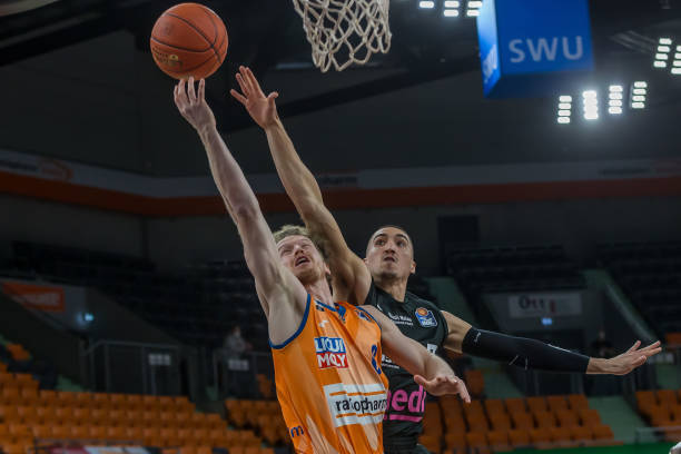 多次依靠 多次依靠