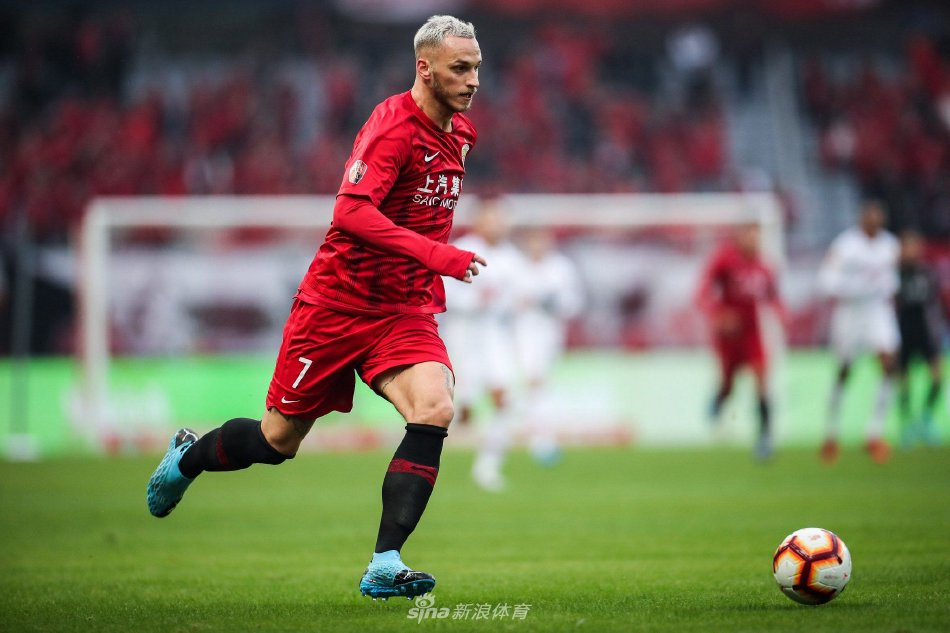 在与约基奇 在与约基奇